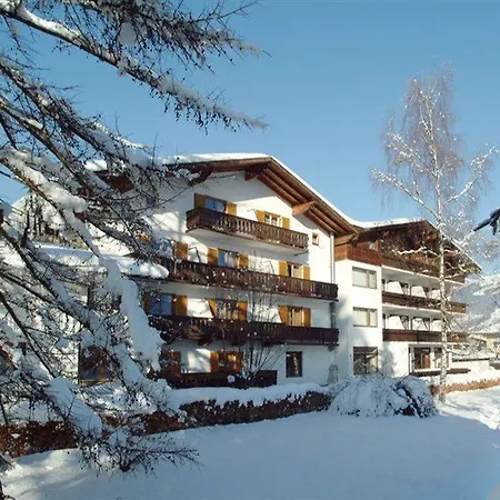 Hotel Schoenblick 3*