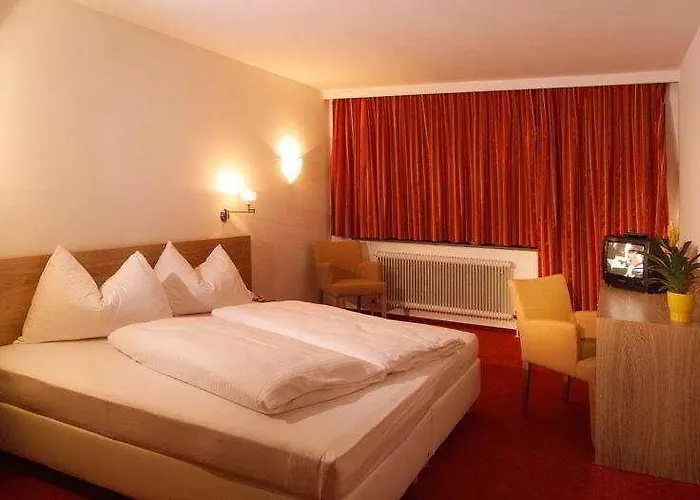 Hotel Schonblick 3*